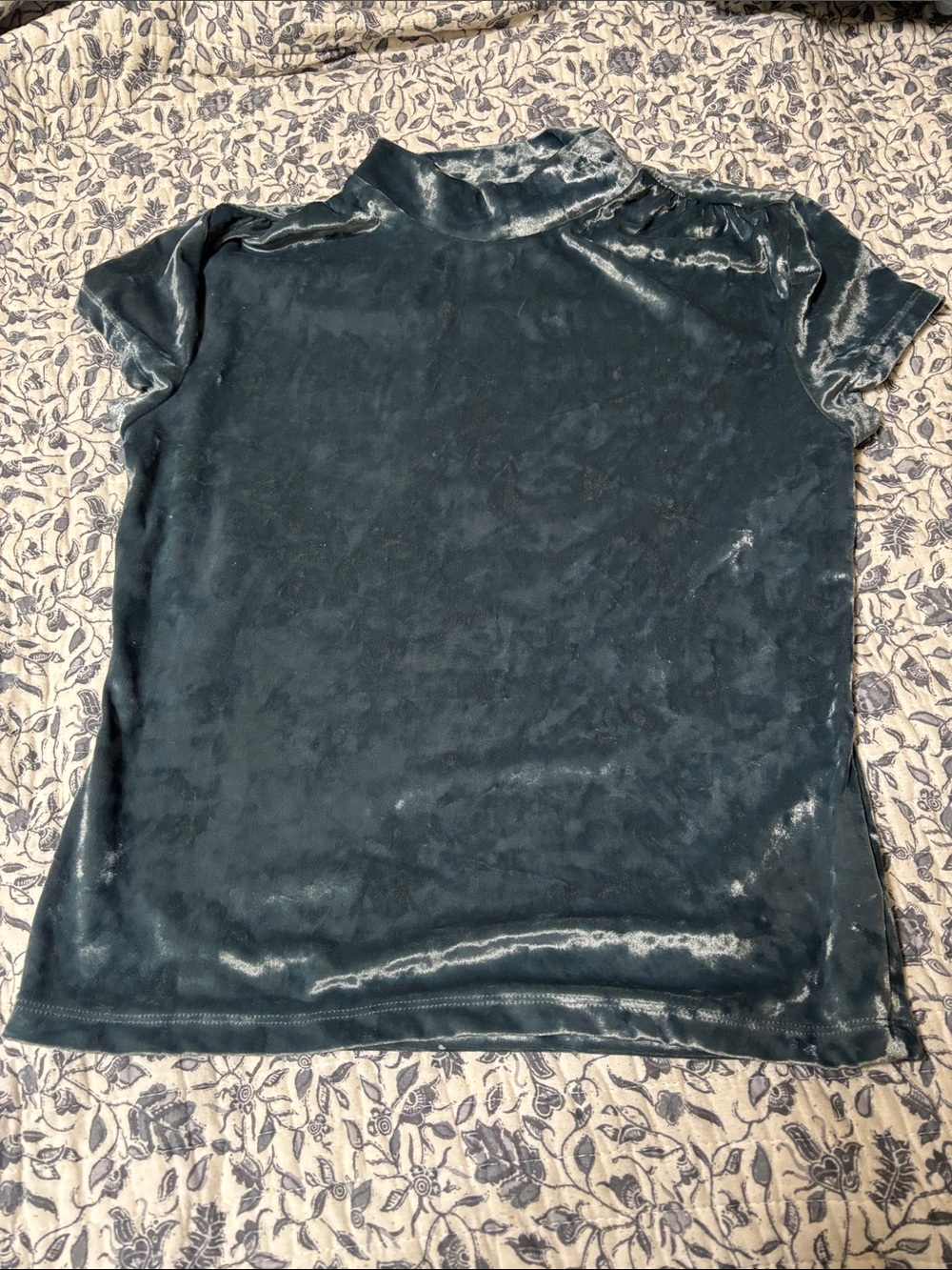 Bundle: 3 Junior’s tops